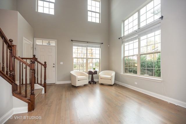 2010 Shermer - Photo 3 of 18