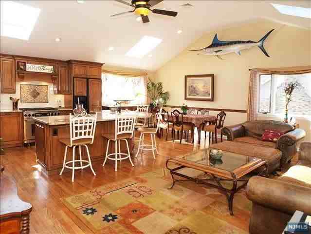 820 Clauss Ln - Photo 2 of 15