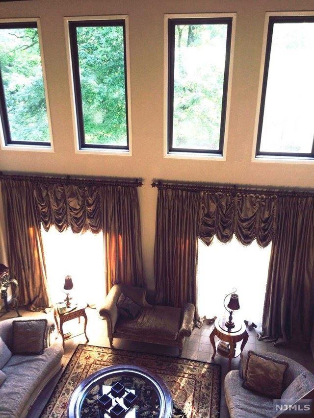 54 Greenwoods Rd - Photo 2 of 22