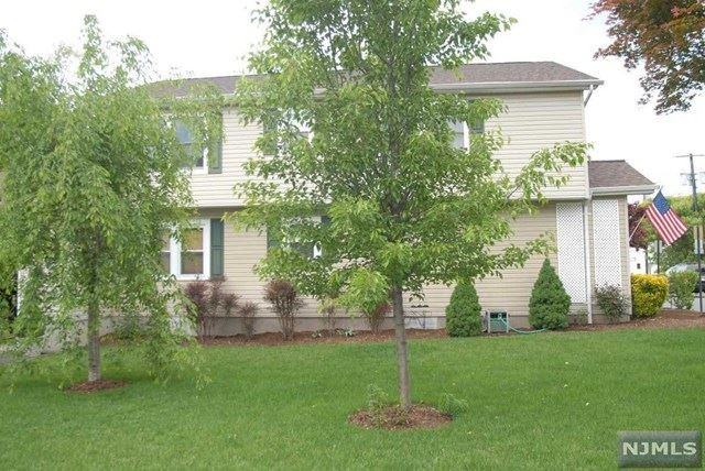 32 Harrison Ave - Photo 3 of 14