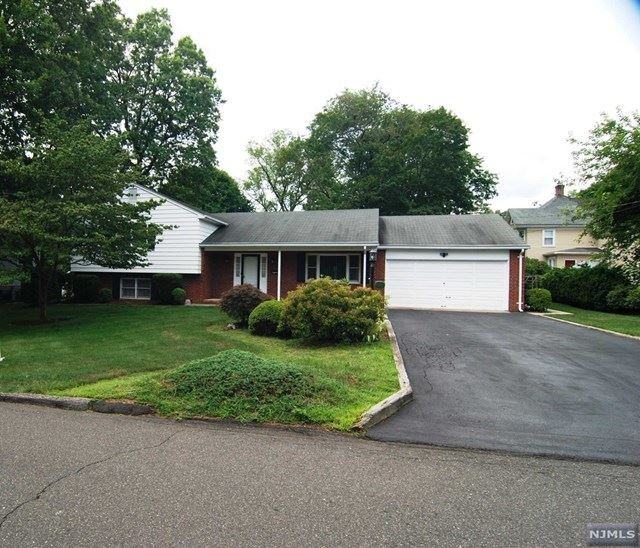 18 Pine St - Photo 2 of 19