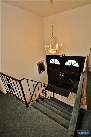147 Forest Ave - Photo 2 of 12