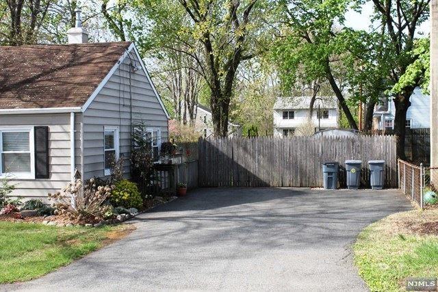 33 Skyline Lake Dr - Photo 3 of 15