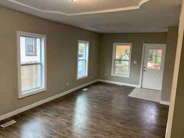 1013 Nicholson - Photo 2 of 8