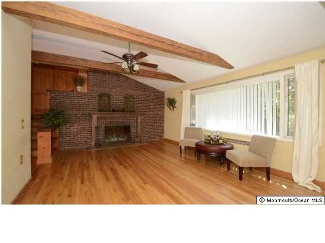 571 Kings Hwy E - Photo 3 of 19