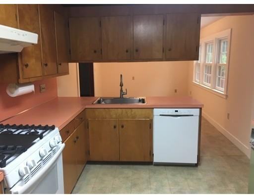 382 Woods Hole Rd - Photo 3 of 30