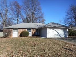 featured image of 1013 E Guinevere St