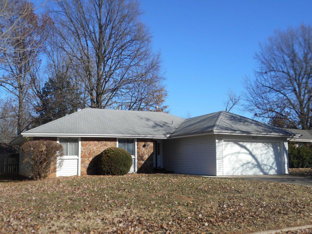 1013 E Guinevere St - Photo 2 of 23