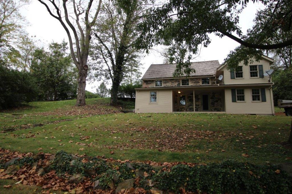 1942 Main St - Photo 2 of 19