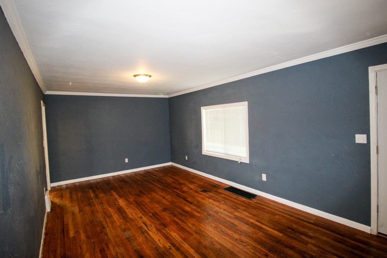 705 S Vassar Ave - Photo 3 of 13