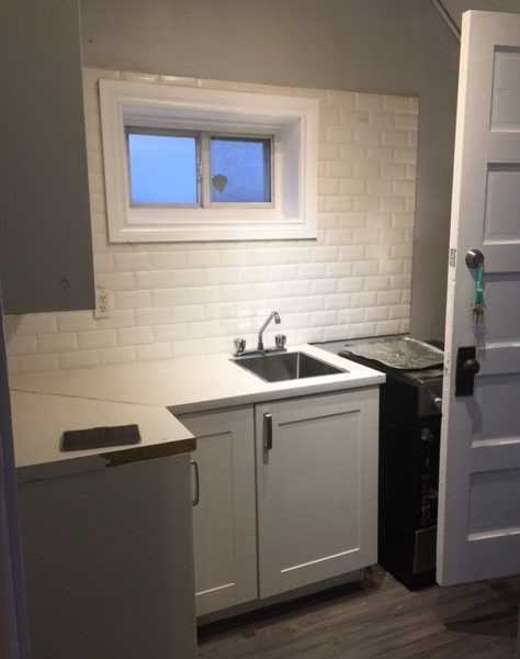 462 - 462 Brandon Ave - Photo 2 of 10