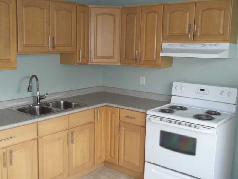 858 - 858 Burnell Street - Photo 2 of 7