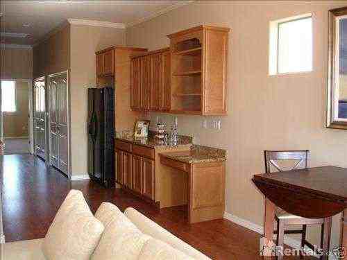 1018 E Tempe Dr - Photo 3 of 11