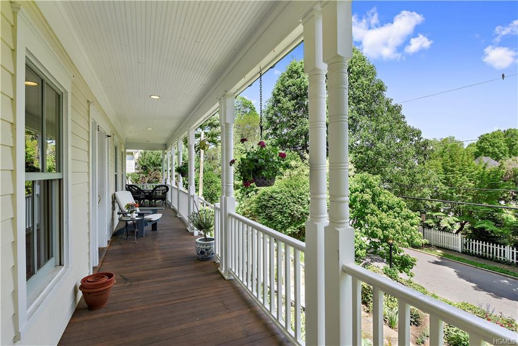 101 Edgemont Road - Photo 3 of 20