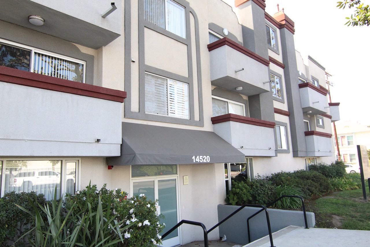 Magnolia Blvd. & Van Nuys Blvd. - Photo 2 of 32