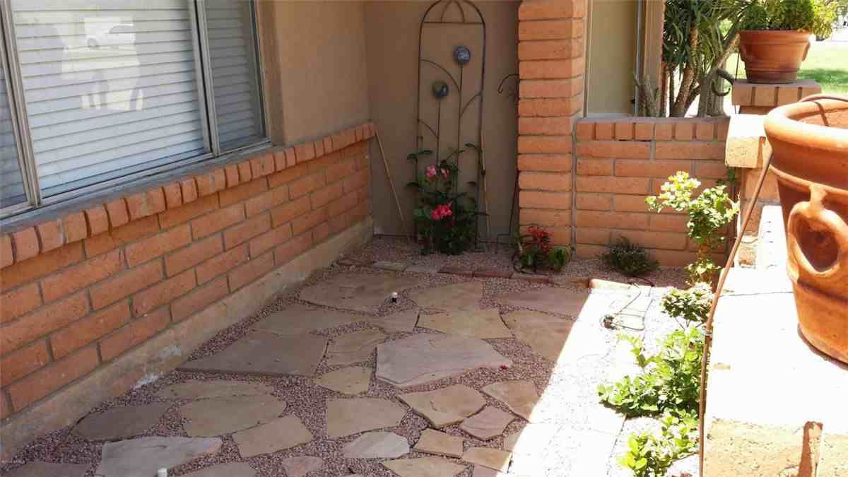 5333 E Hearn Rd - Photo 3 of 20