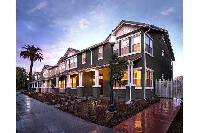 330 N. Van Ness Cottages - Photo 2 of 2