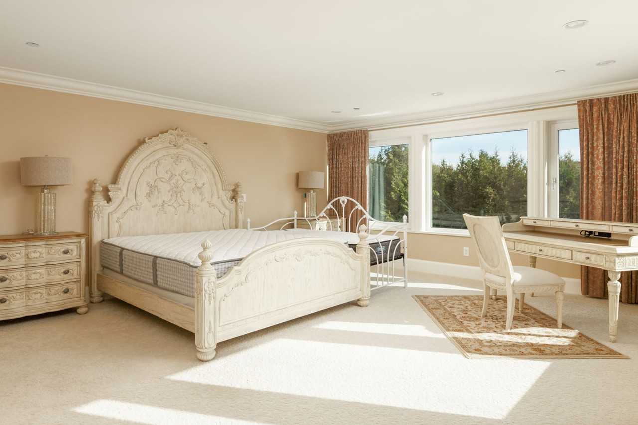 761 Eyremount Drive - Photo 2 of 9