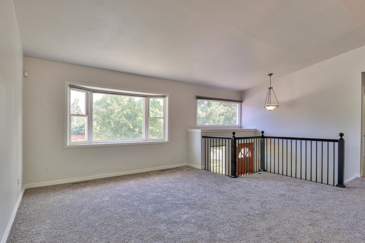 2601 Treemont Drive - Photo 2 of 20
