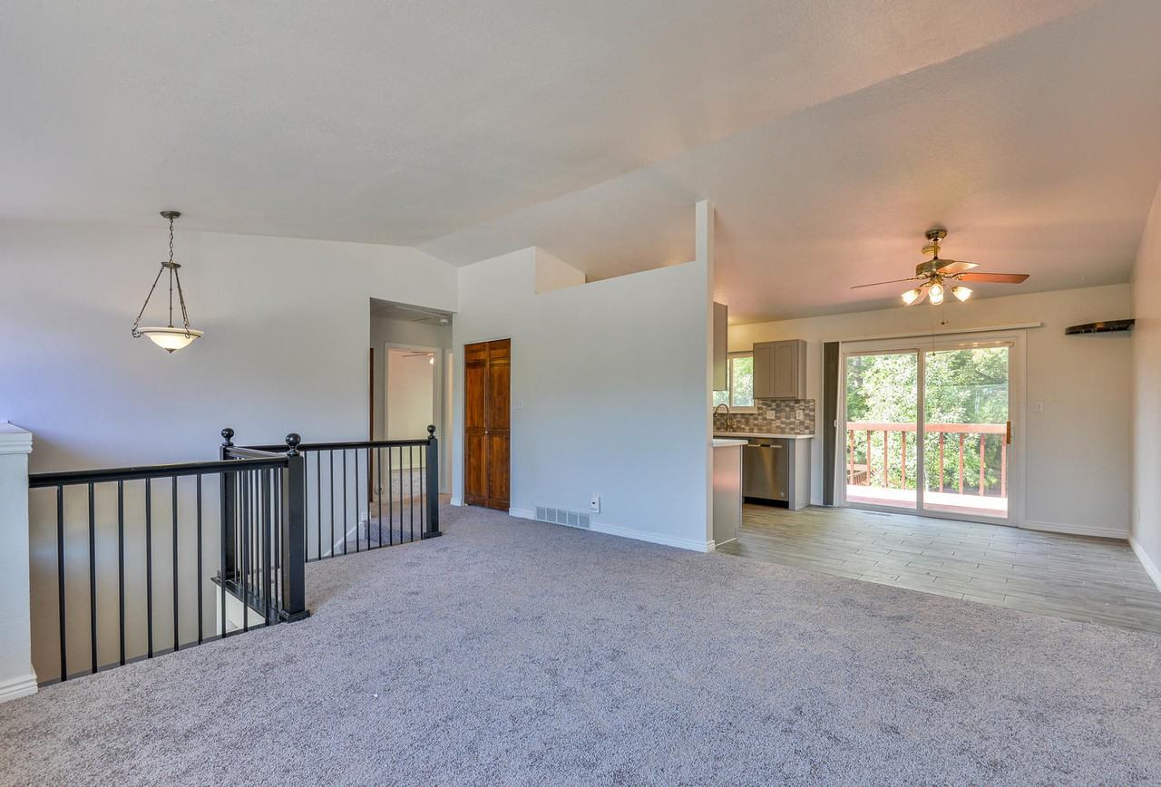2601 Treemont Drive - Photo 3 of 20