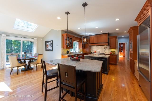 20828 N Meadow Ln - Photo 3 of 35