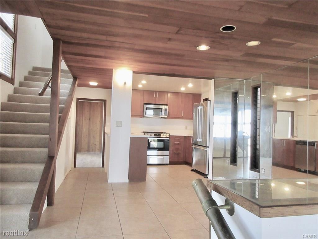 1196 La Mirada St - Photo 2 of 13