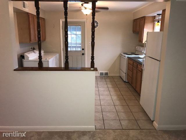 4639 Southern Boulevard Top Floor - Photo 2 of 14