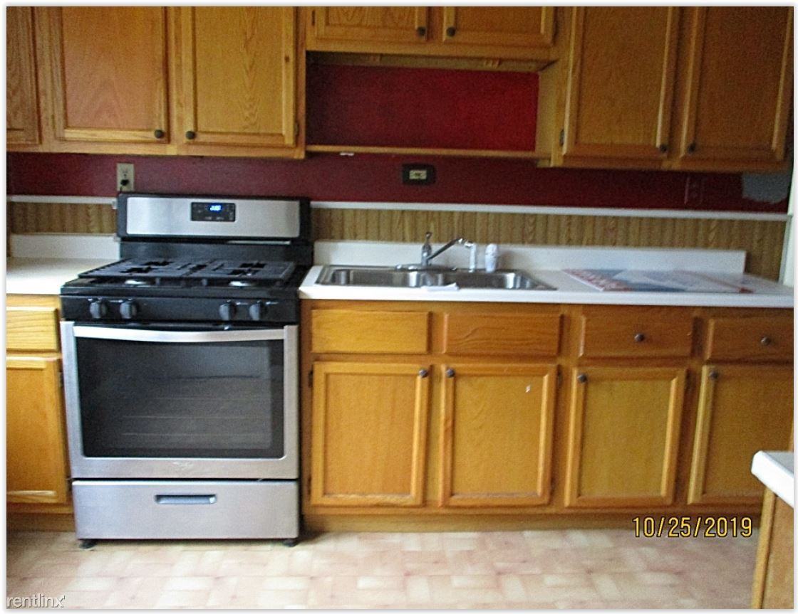 8839 Kathlyn Dr - Photo 2 of 8