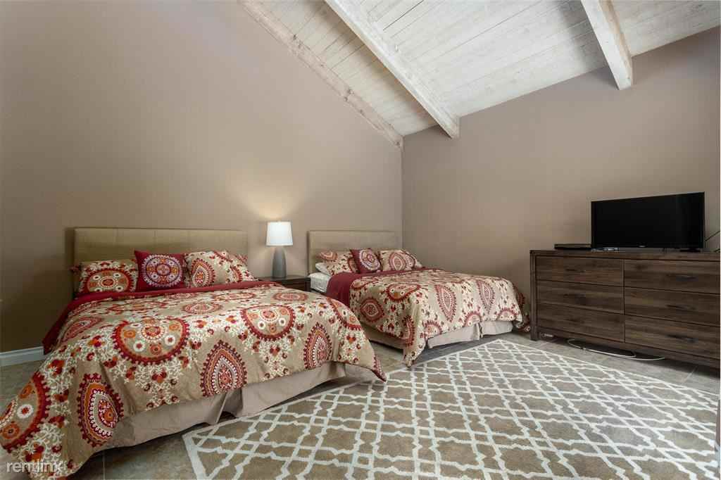 467 Sunningdale Dr - Photo 3 of 12