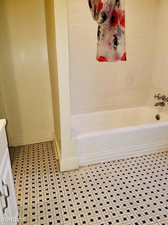 2217 Elsinore Ave #3 - Photo 3 of 9