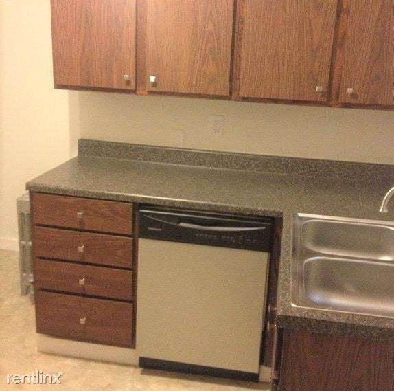 1536 Fallowfield Ave #1 - Photo 3 of 9