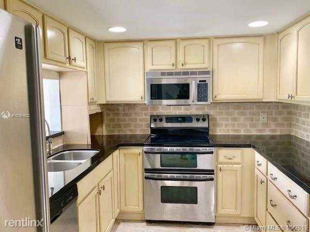 5431 Sw 70th Pl N - Photo 2 of 10