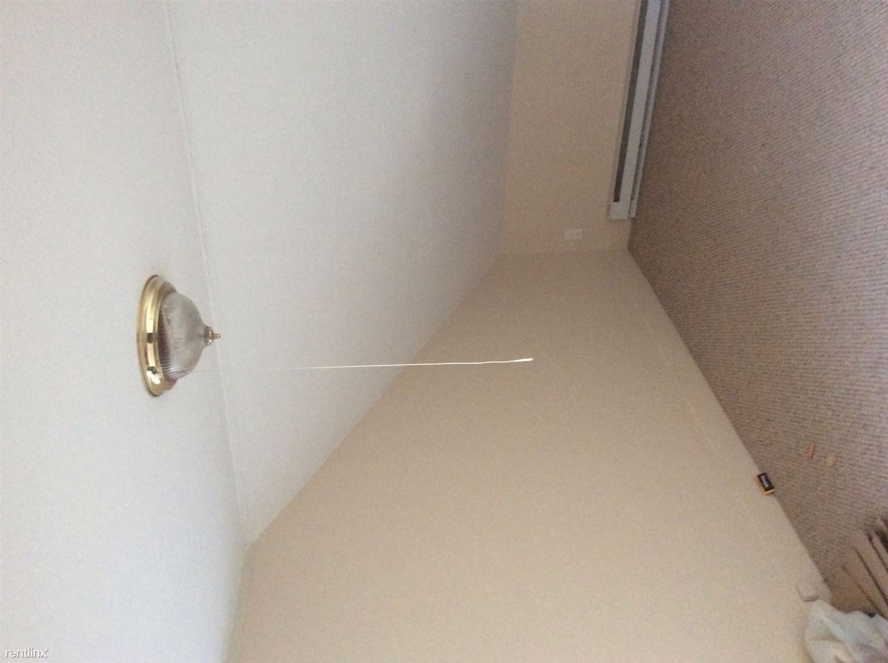 104 West Emerson St. 6 - Photo 2 of 4