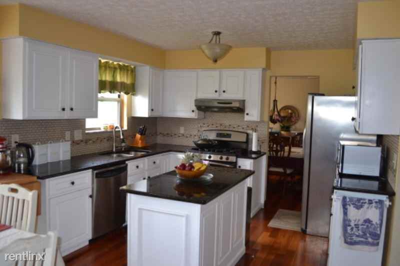 8766 Edgerton Dr - Photo 2 of 23