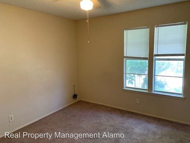 4905 Arbor Ridge - Photo 3 of 10