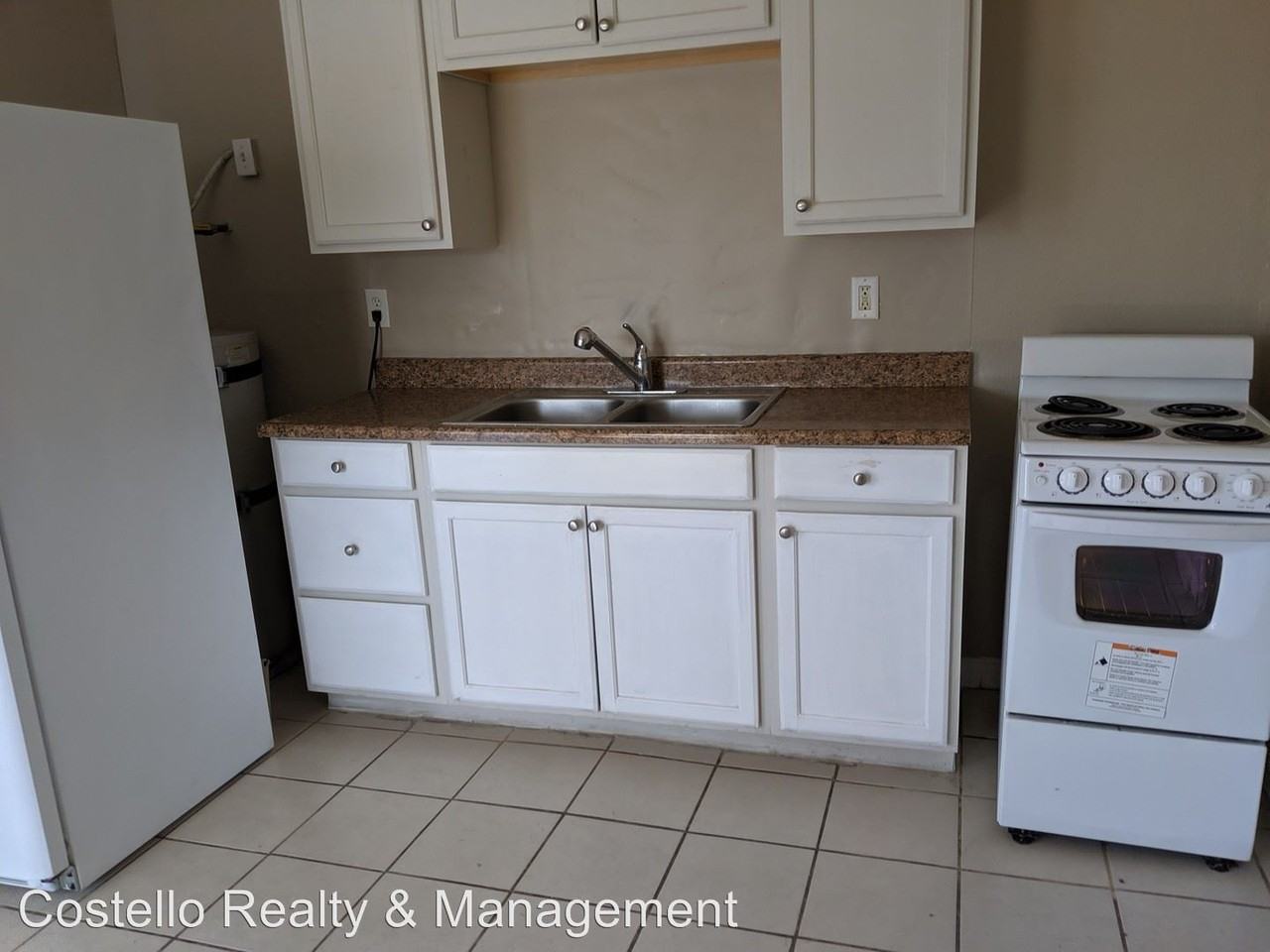 1007 C Street - Photo 3 of 10