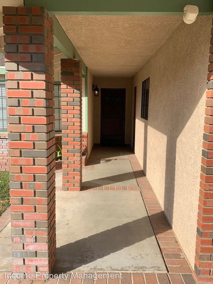 2833 Audrey - Photo 3 of 41