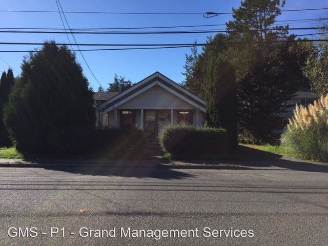 1744 Maple - Photo 2 of 6