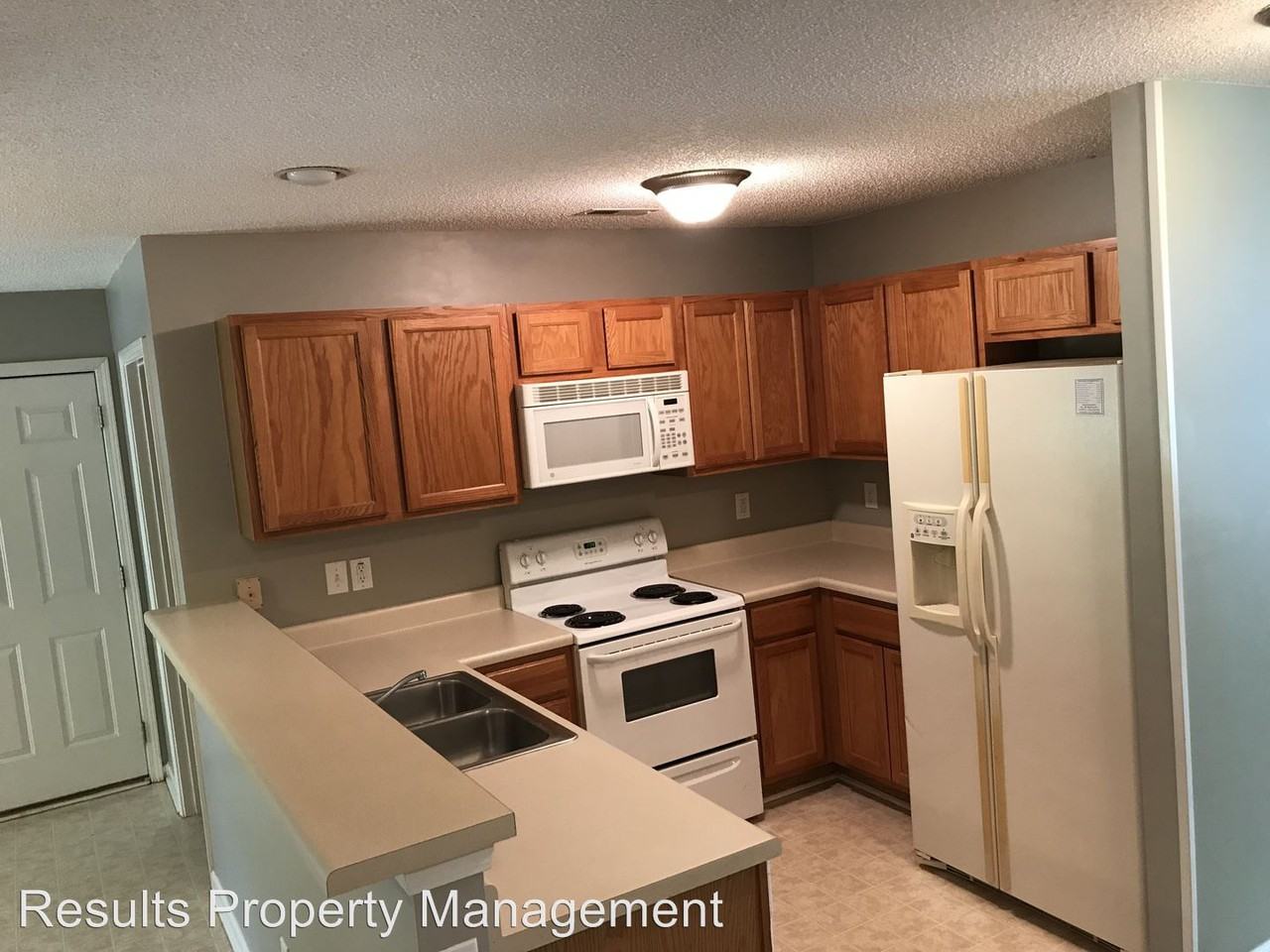 111 Waters Edge Drive - Photo 3 of 13