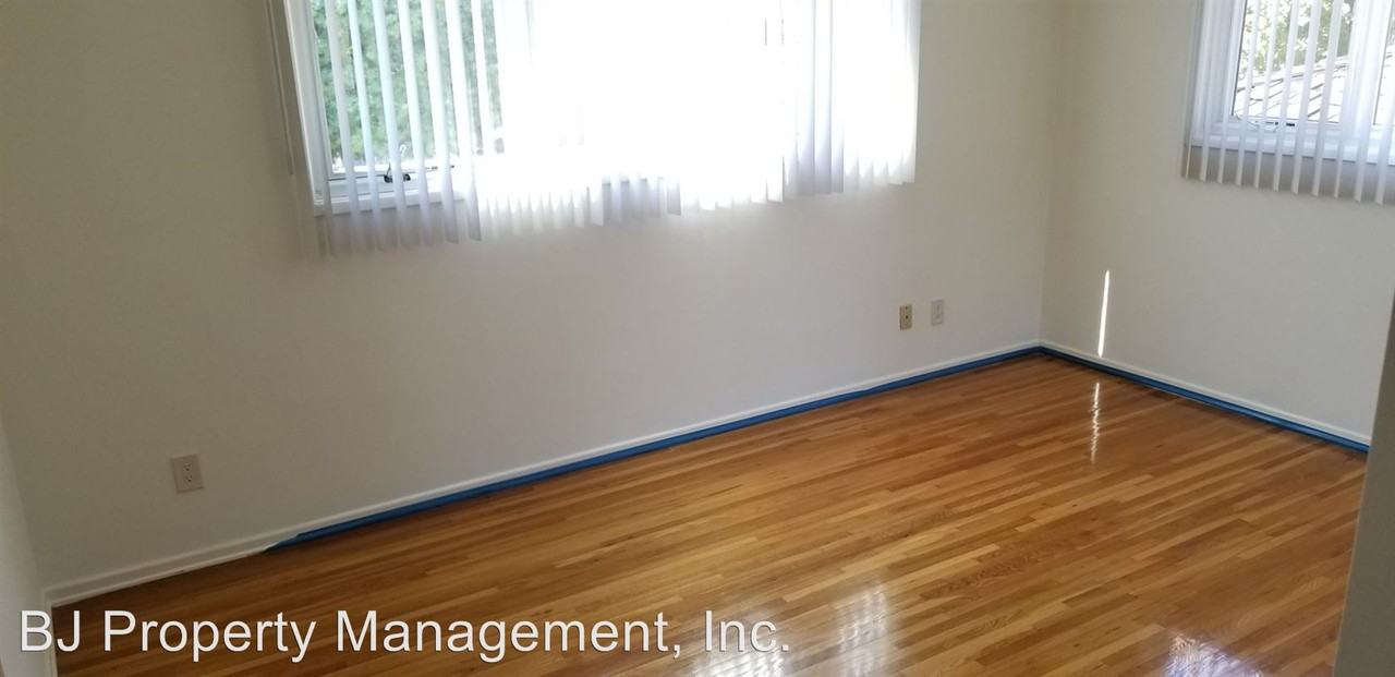 3441 Lilly Ave - Photo 3 of 18