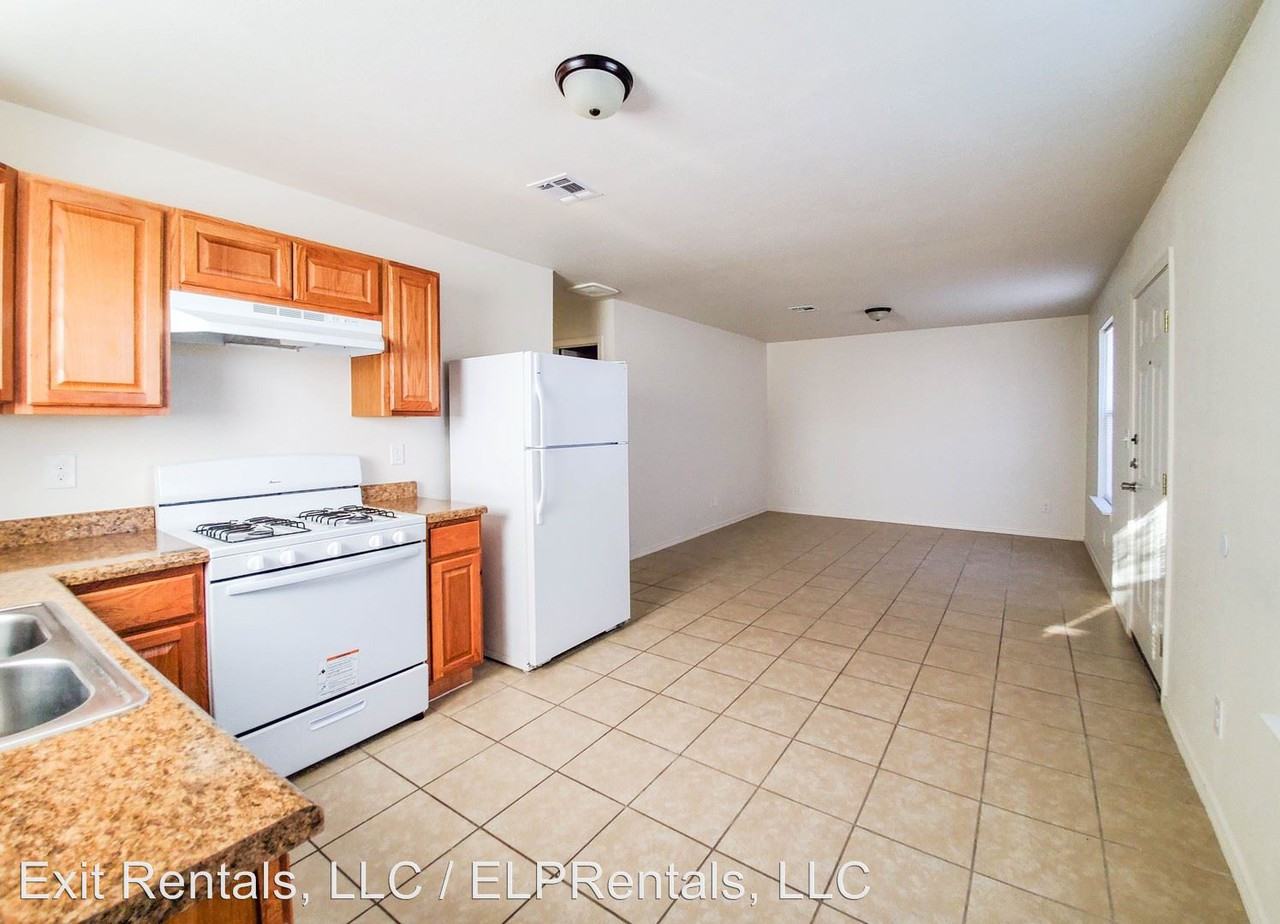 6262 Patria - Photo 2 of 10