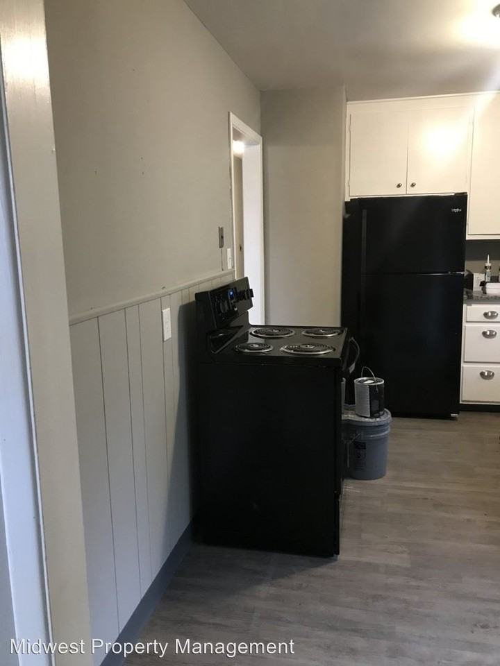 1614 West 22nd Terr - Photo 2 of 6