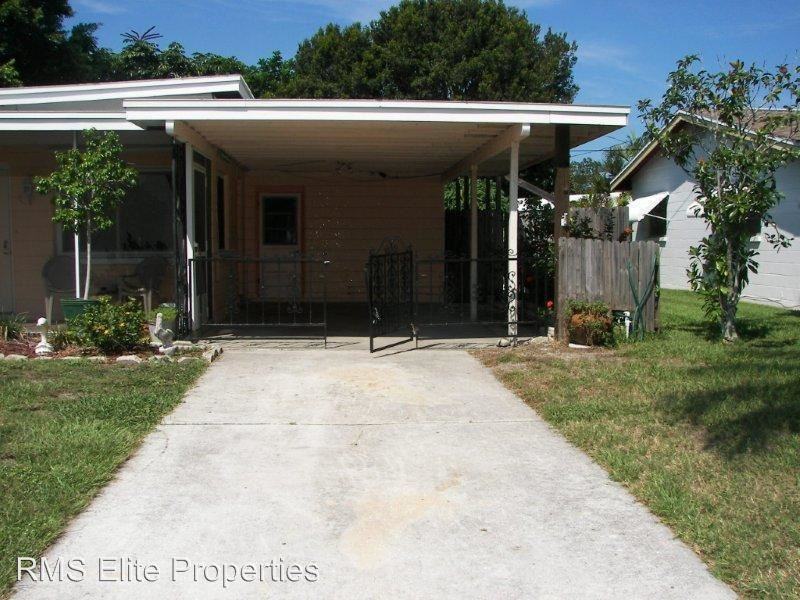 5160 102nd Way - Photo 3 of 16