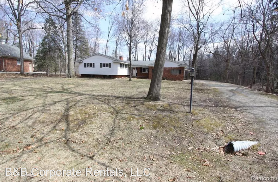 4750 Belzair Dr - Photo 2 of 22