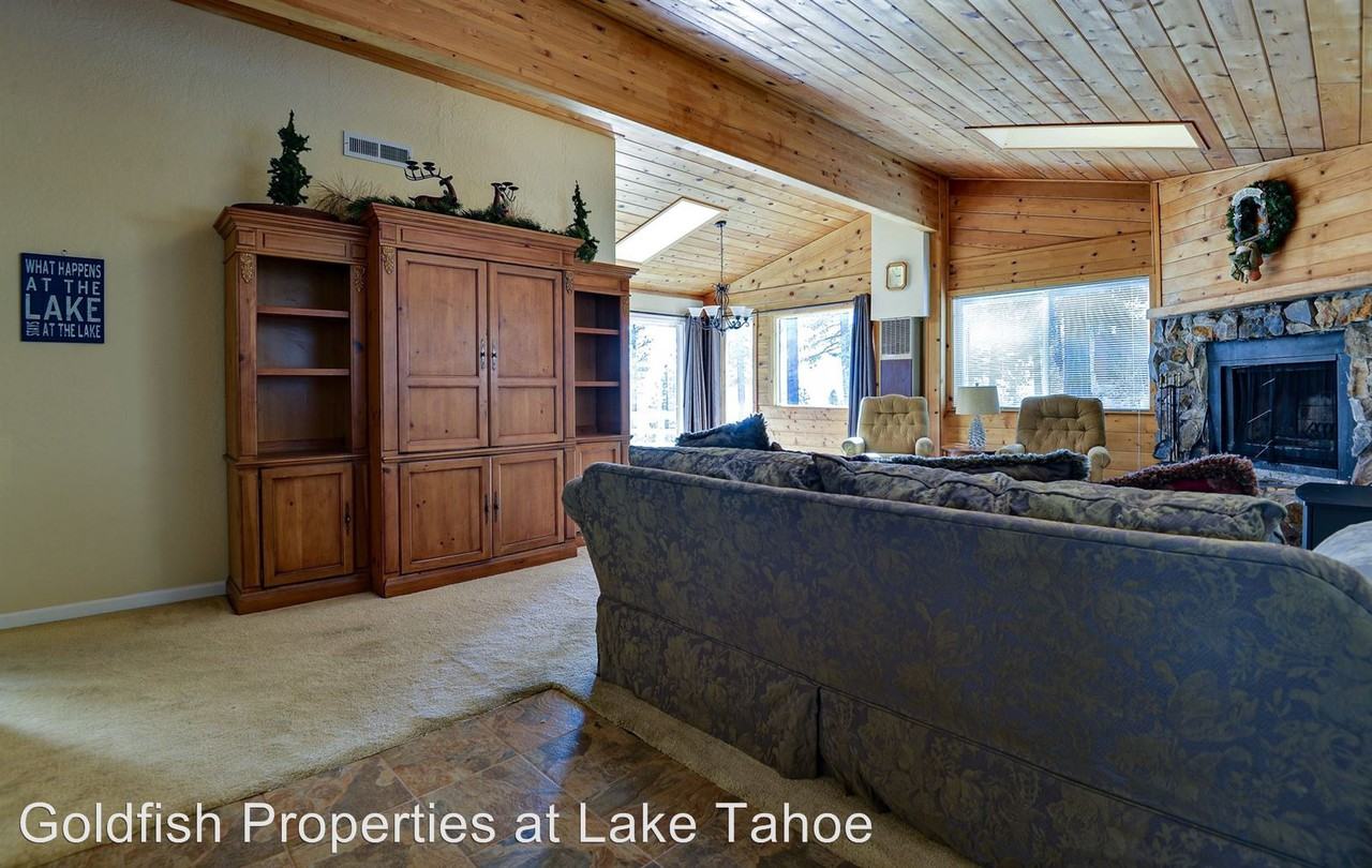 853 Jennifer St. - Photo 3 of 22