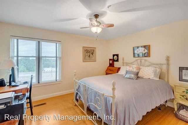 428 Monroe Ln