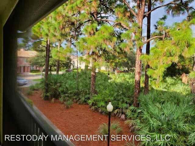 116 Sw Peacock Boulevard 9205 - Photo 2 of 14