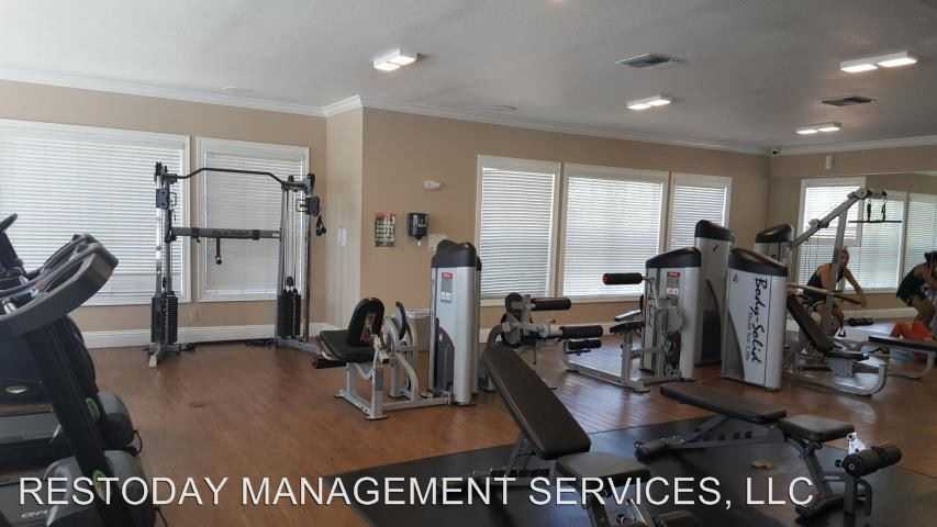 116 Sw Peacock Boulevard 9205 - Photo 3 of 14