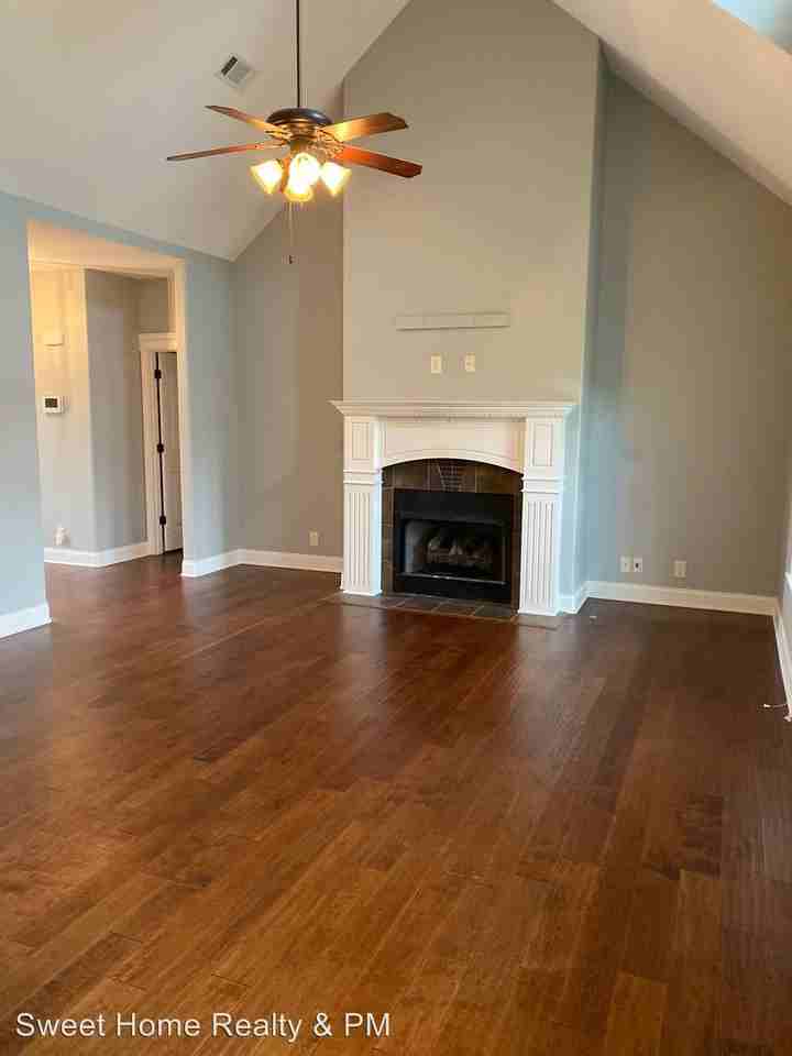 525 Webb Road - Photo 3 of 17