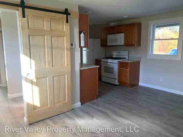 788 Rte 5 North - Photo 2 of 13